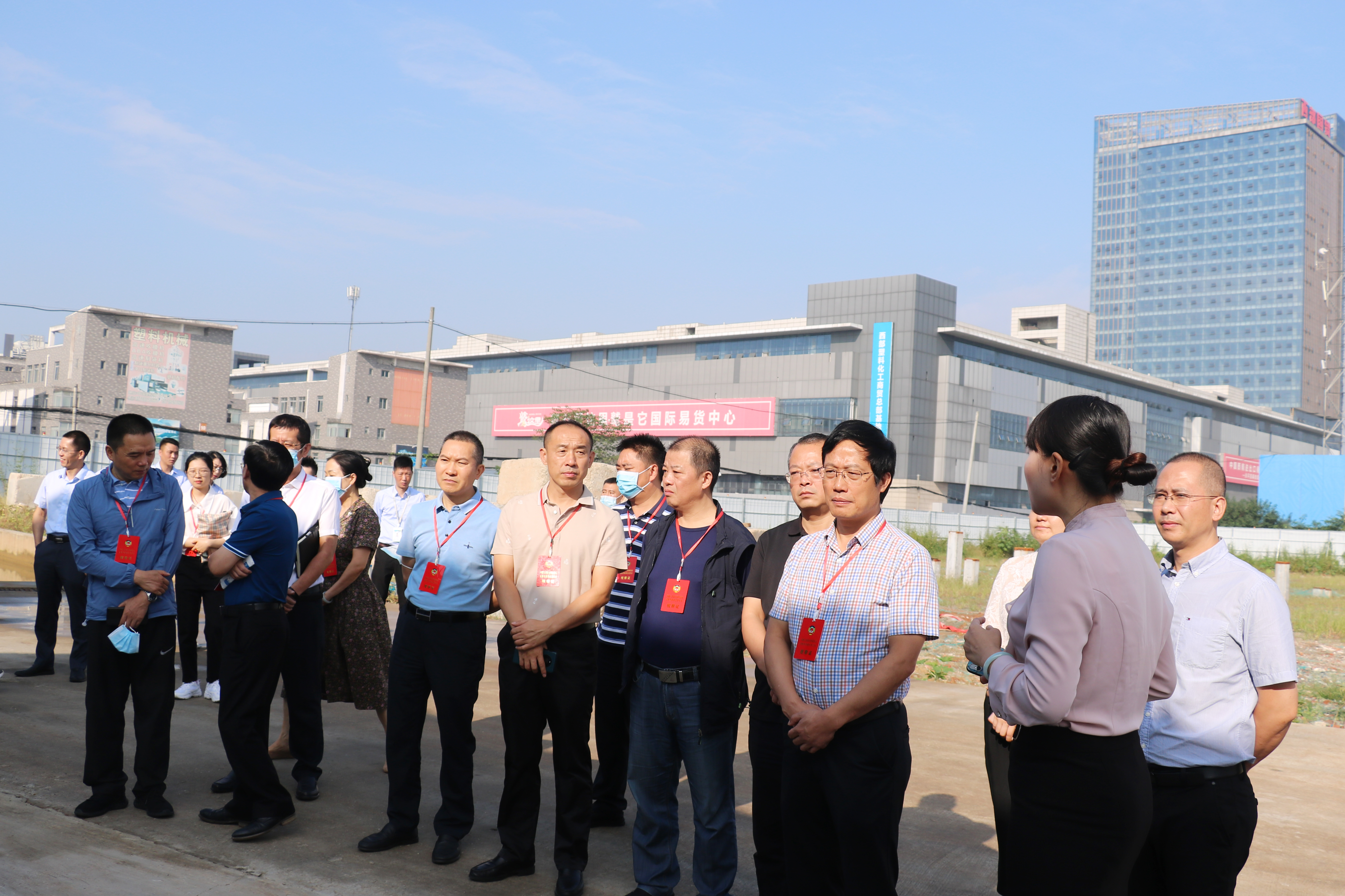 区政协领导莅临视察77779193永利官网药业“慧金港”项目建设情况
