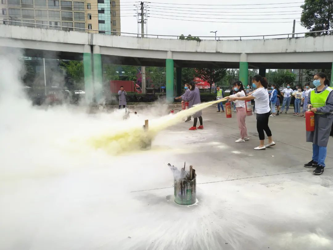 77779193永利官网药业，，，，，，安全生产，，，，，，始终如一