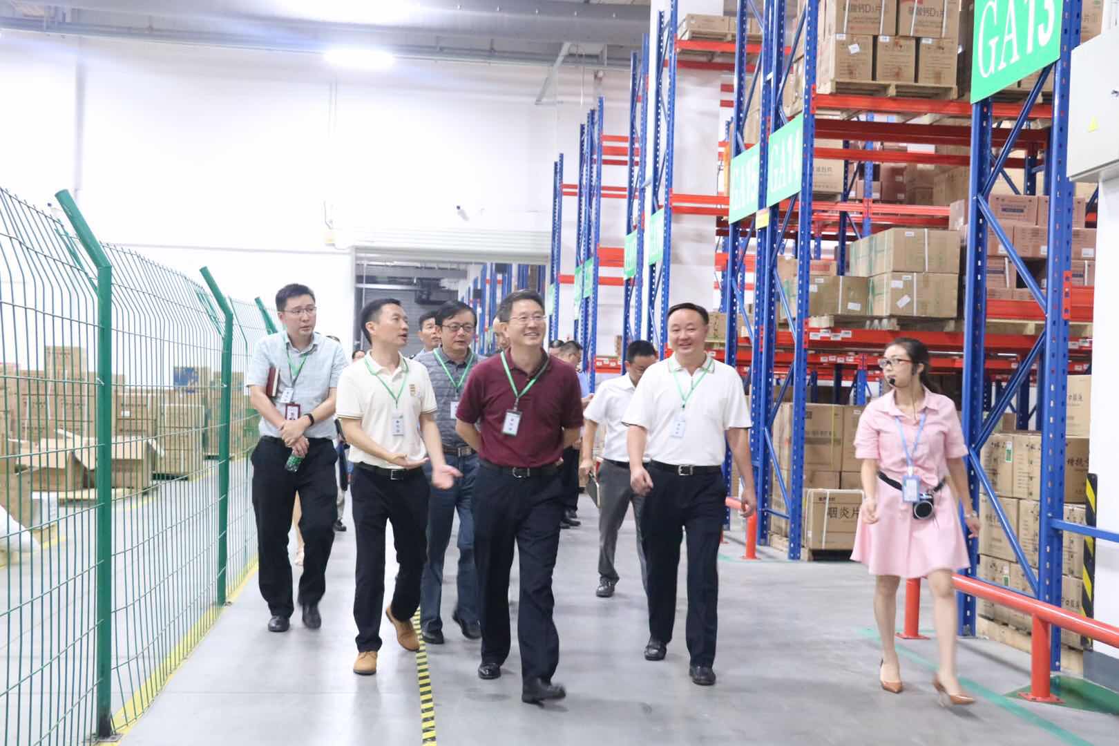 四川省食药监局局长鞠波一行考察调研77779193永利官网药业